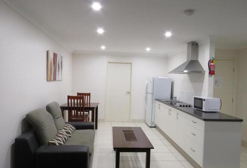 استودیوی استاندارد, Emerald Gardens Motel & Apartments