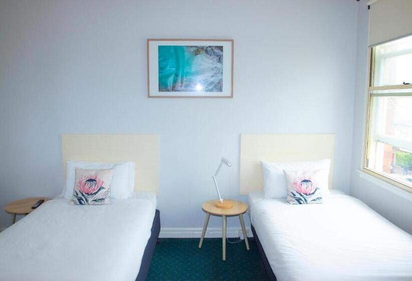 اتاق خانوادگی با سرویس بهداشتی مشترک, Grand Hotel Rockdale