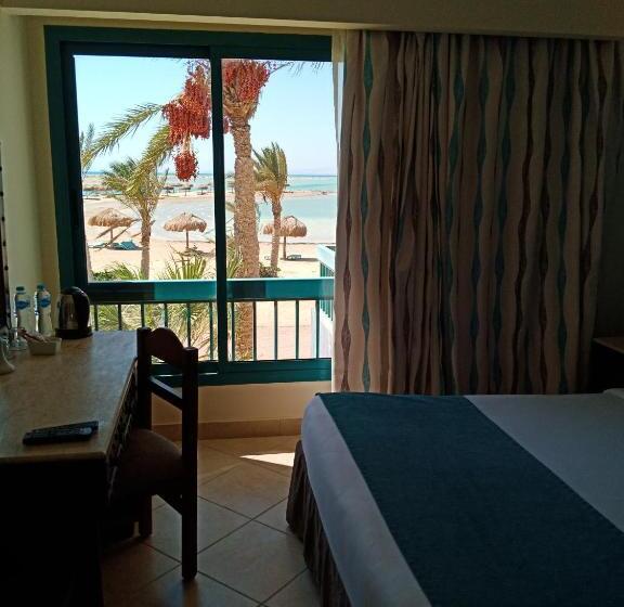 اتاق استاندارد یک نفره با چشمانداز دریا, Green Sudr Resort