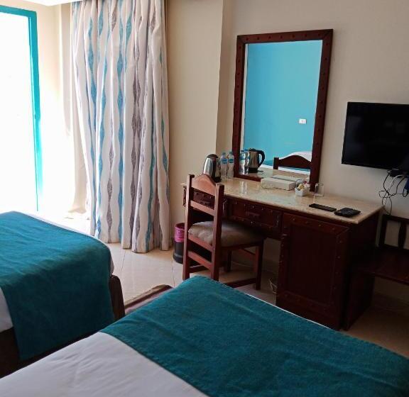 اتاق یک تخته با چشمانداز باغ, Green Sudr Resort