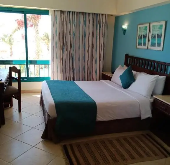 سوییت با چشم‌انداز باغ, Green Sudr Resort