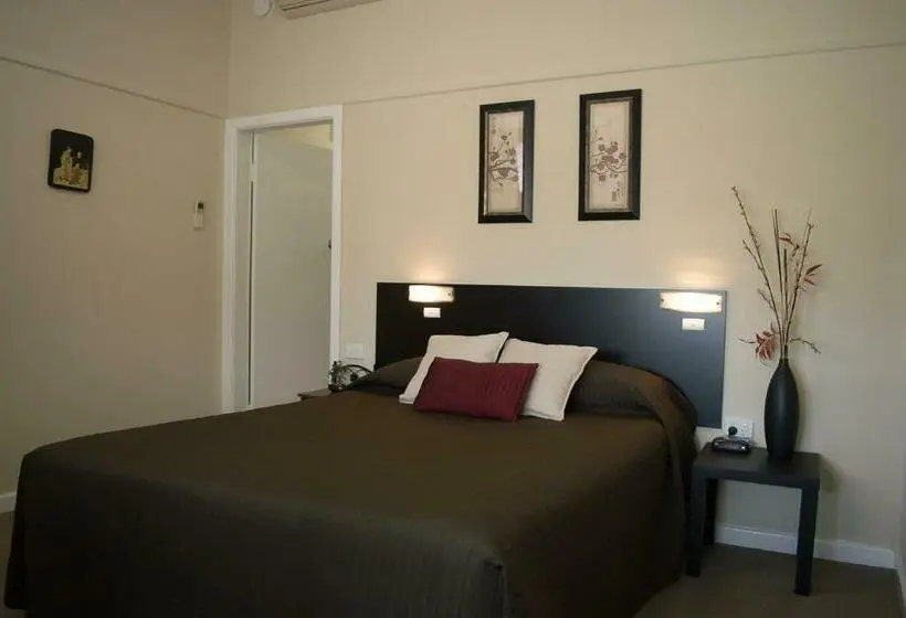 スタンダードルーム, Gundagai Motel