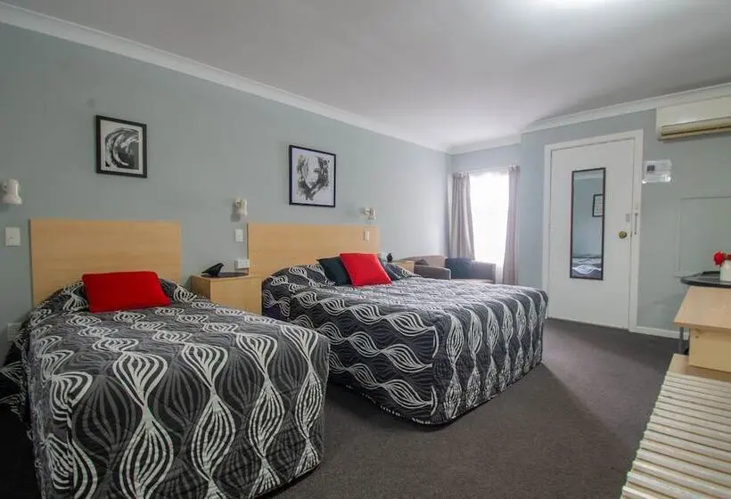 ファミリールーム, Gundagai Motel