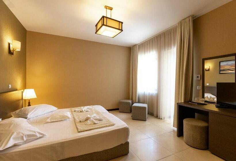 スタンダードルーム, By Tony