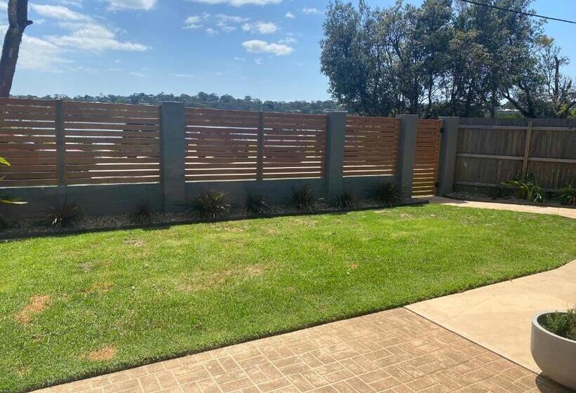 Апартаменты 3 Спальни, Merimbula Lake Apartments