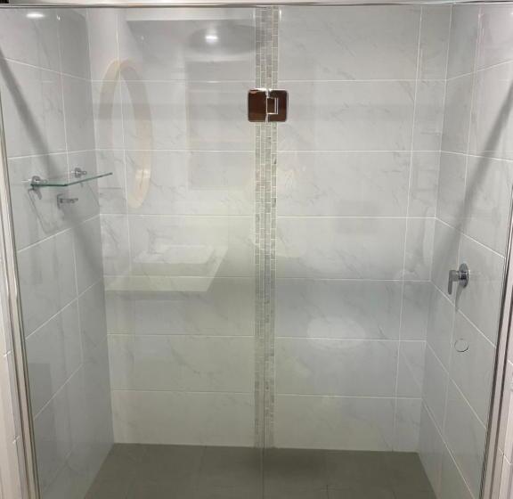 Апартаменты 3 Спальни, Merimbula Lake Apartments