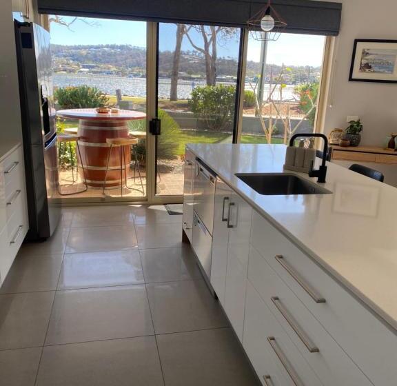 Апартаменты 3 Спальни, Merimbula Lake Apartments