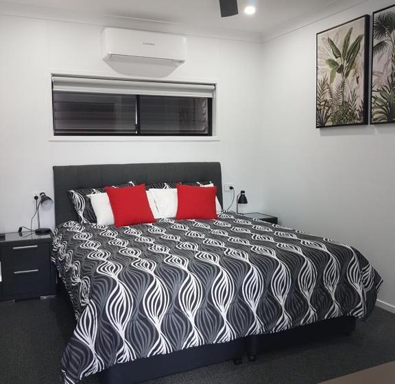 침실 2개 아파트, Athena Studio Units