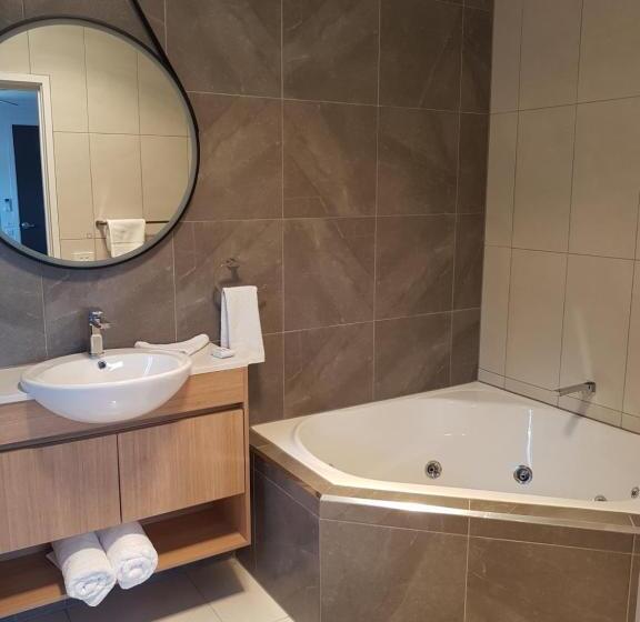 آپارتمان 3 خوابه, Athena Studio Units