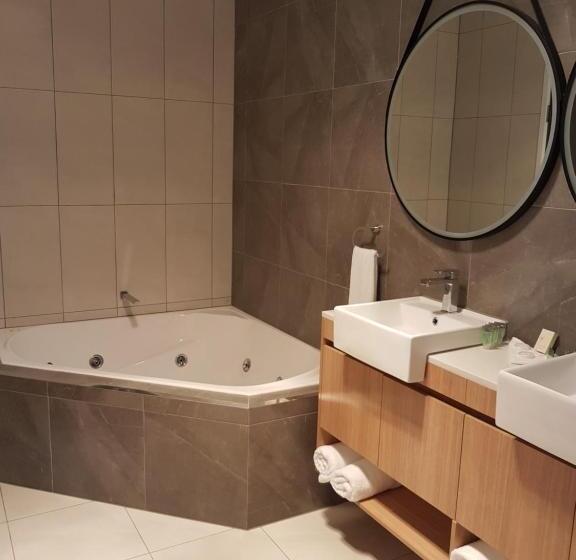 آپارتمان 2 خوابه, Athena Studio Units