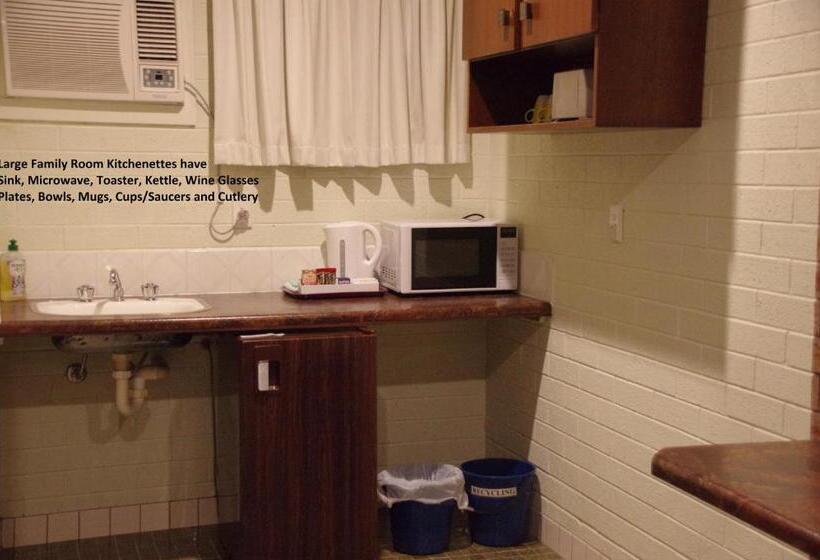 חדר משפחתי, Bulahdelah Motor Lodge