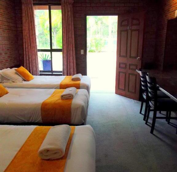 חדר משפחתי, Bulahdelah Motor Lodge