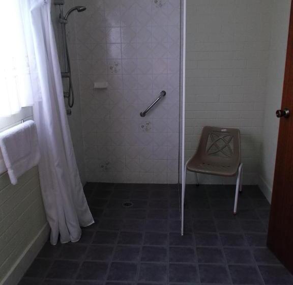 חדר סטנדרט מותאם לאדם עם מוגבלויות, Bulahdelah Motor Lodge