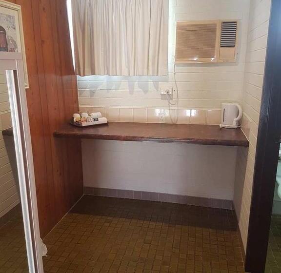חדר אקונומי לארבעה, Bulahdelah Motor Lodge