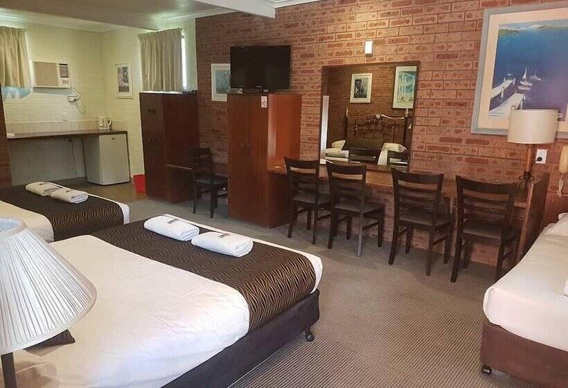 חדר משפחתי, Bulahdelah Motor Lodge