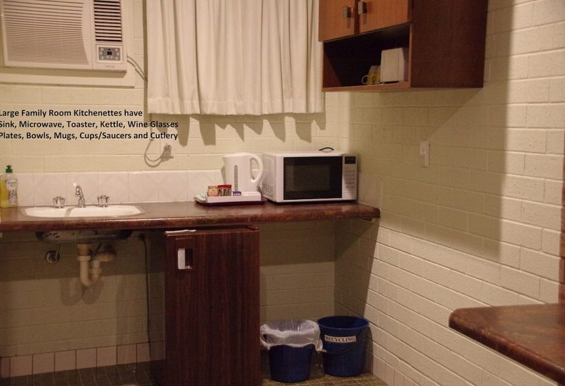 חדר משפחתי, Bulahdelah Motor Lodge