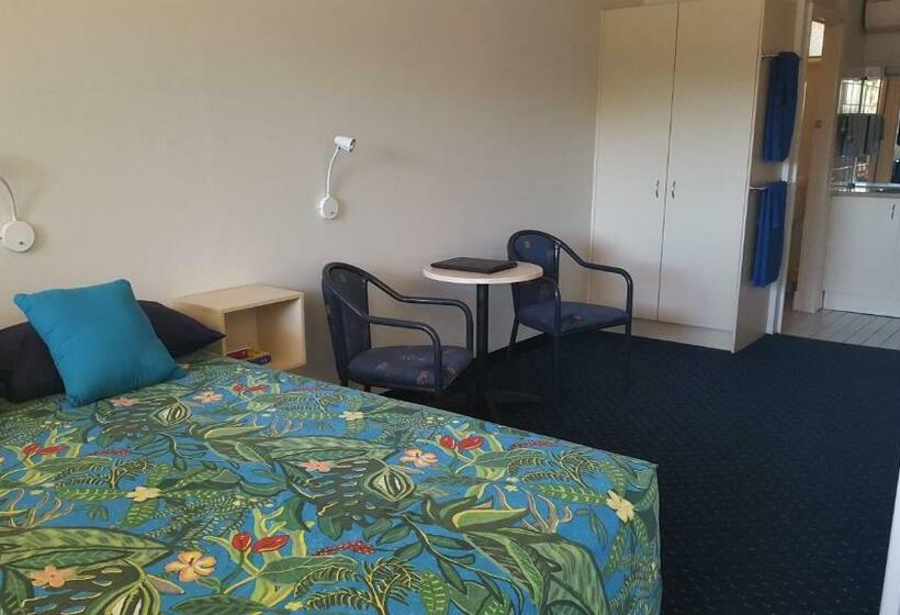 غرفة ديلوكس, Fourth Avenue Motor Inn