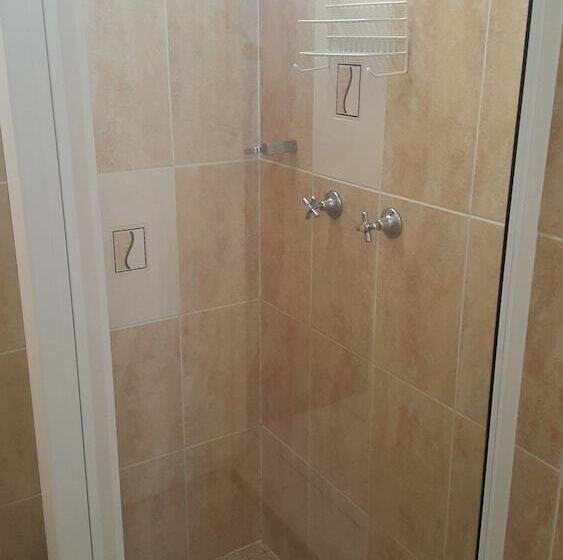 غرفة ديلوكس, Fourth Avenue Motor Inn