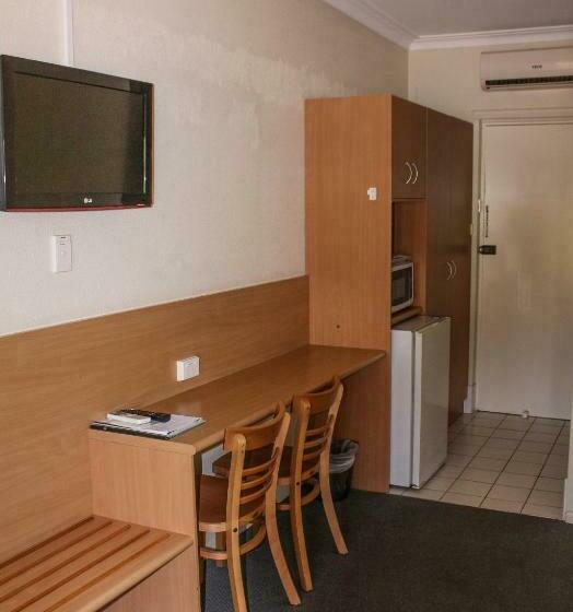 クイーンサイズベッドのスタンダードルーム, Motel Riverina