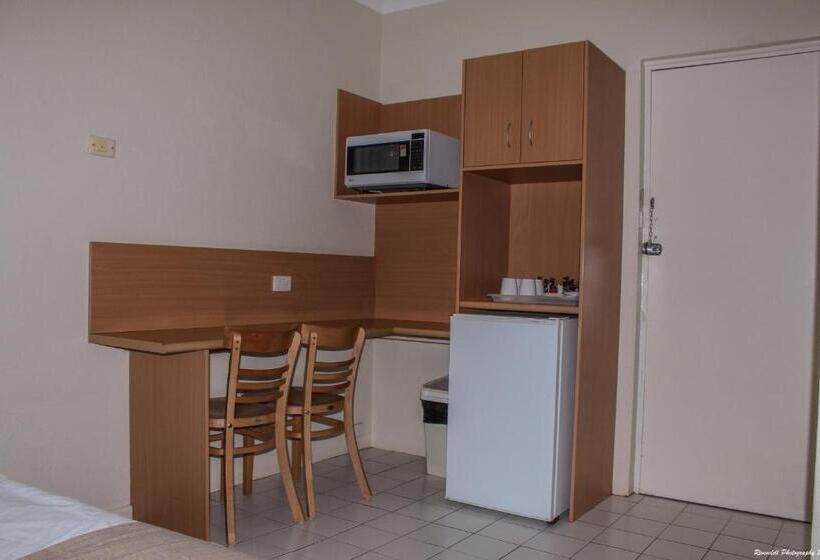 クイーンサイズベッドのスタンダードルーム, Motel Riverina