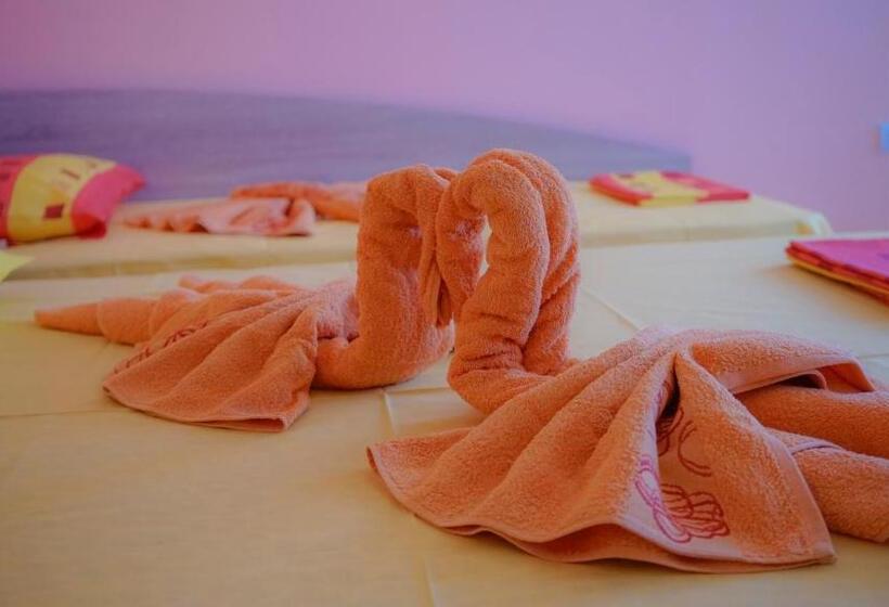 غرفة ديلوكس ثلاثية, Tatyana Guest House