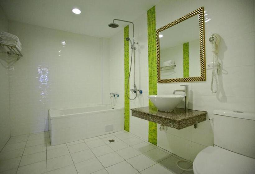 اتاق استاندارد چهار تخته, Wei Yuan