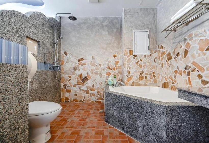 اتاق سوپریور, Wei Yuan