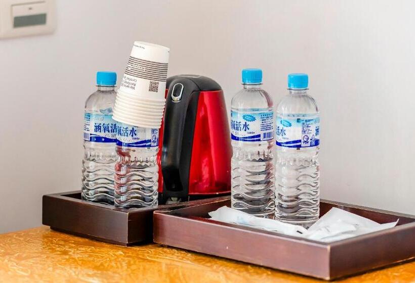 اتاق سوپریور چهار تخته, Wei Yuan