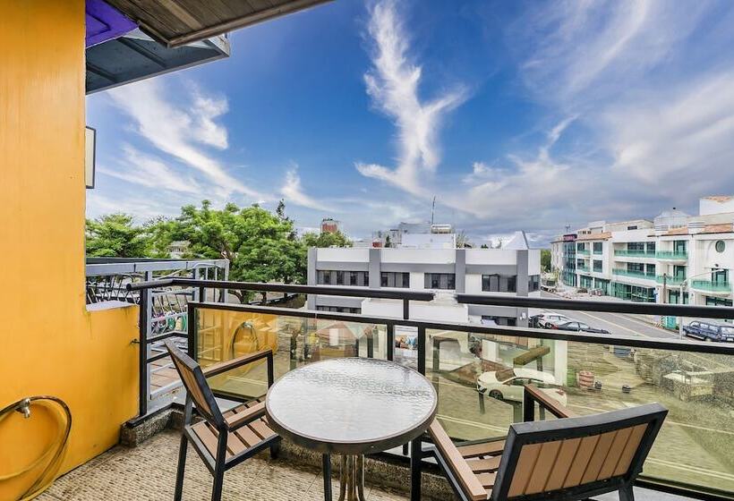 اتاق سوپریور چهار تخته, Wei Yuan