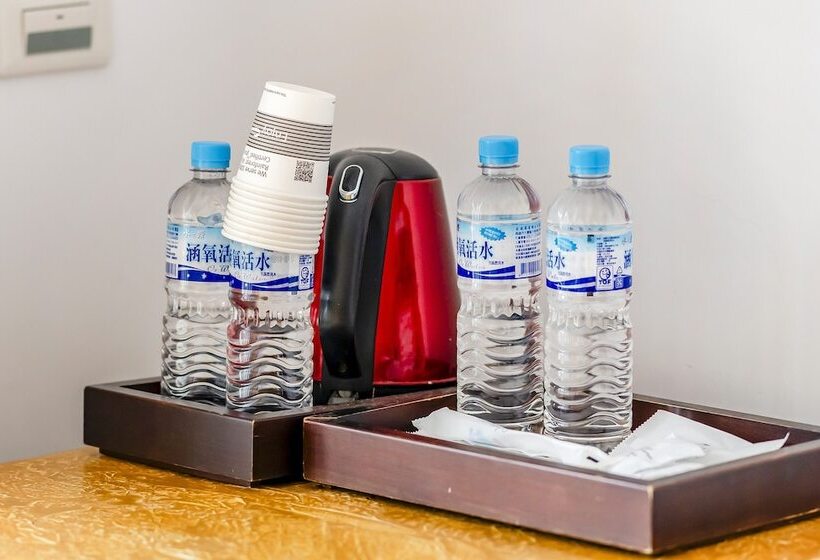 اتاق سوپریور چهار تخته, Wei Yuan