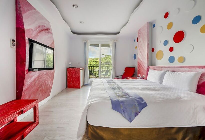 اتاق استاندارد با چشمانداز کوهستان, Wei Yuan