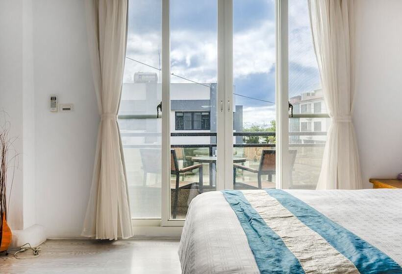 اتاق سوپریور, Wei Yuan