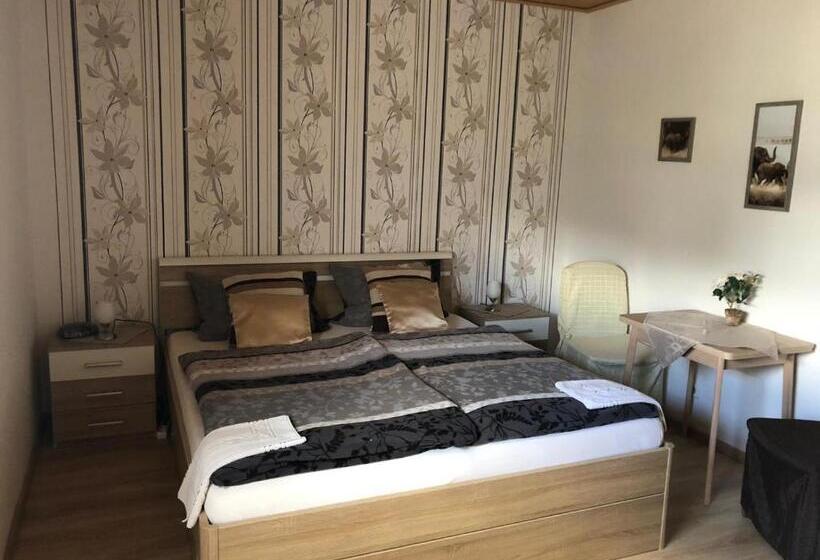 침실 1개 아파트, Pension Fischer