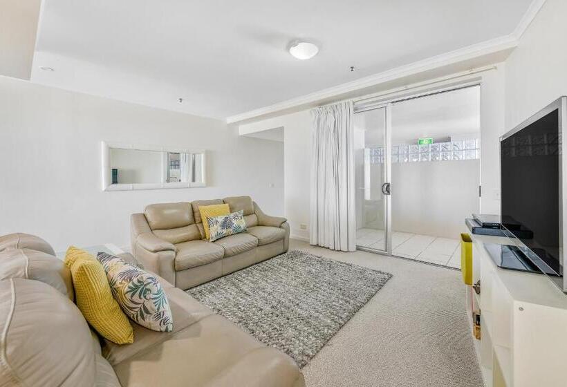 2 Bedroom Apartment with Views, The Duporth Riverside