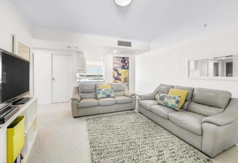 2 Bedroom Apartment with Views, The Duporth Riverside