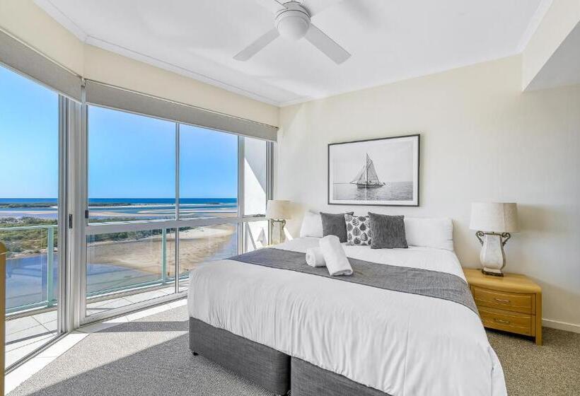 2 Bedroom Premium Apartment with Views, The Duporth Riverside