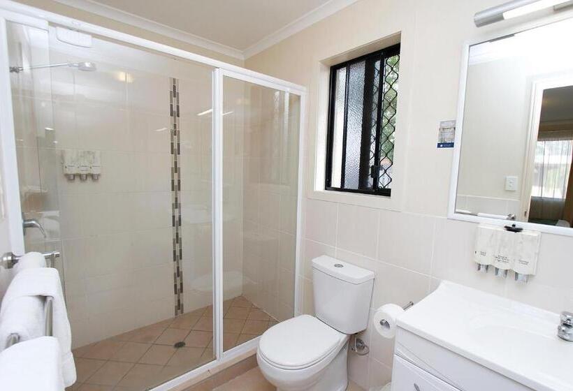 غرفة قياسية, The Palms Motel