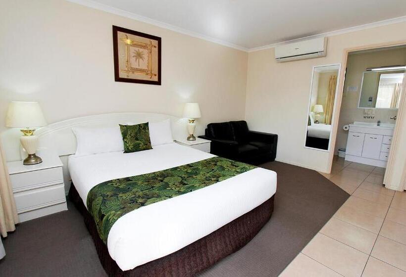 غرفة قياسية, The Palms Motel