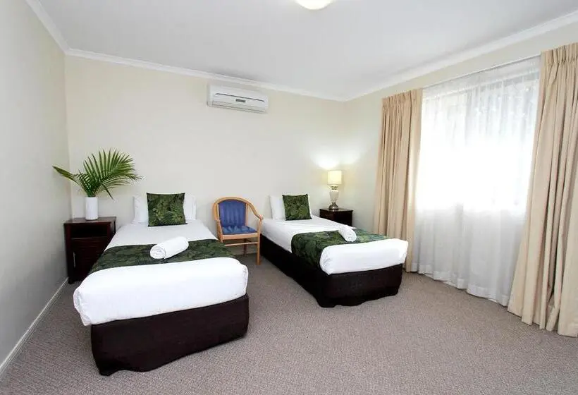 ３ベッドルームアパートメント, The Palms Motel