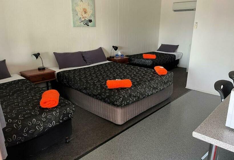 패밀리 룸, Winton Outback Motel