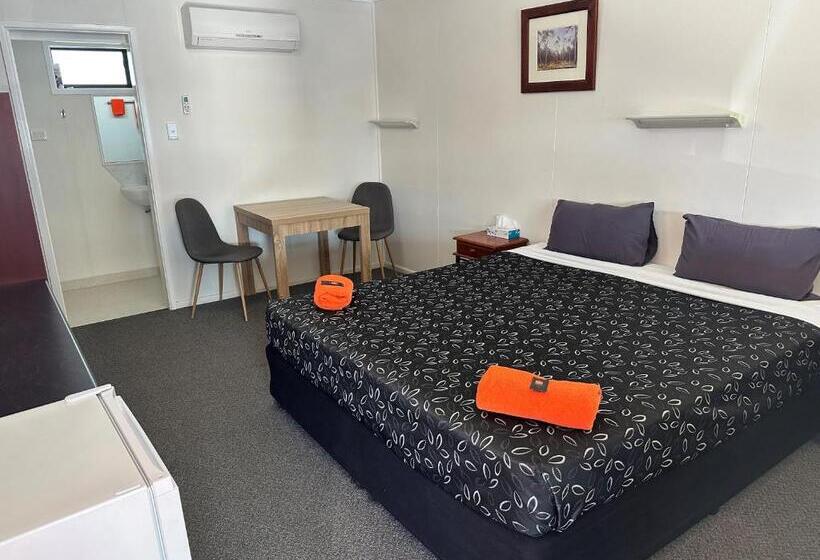 스탠다드 룸 킹사이즈 침대, Winton Outback Motel