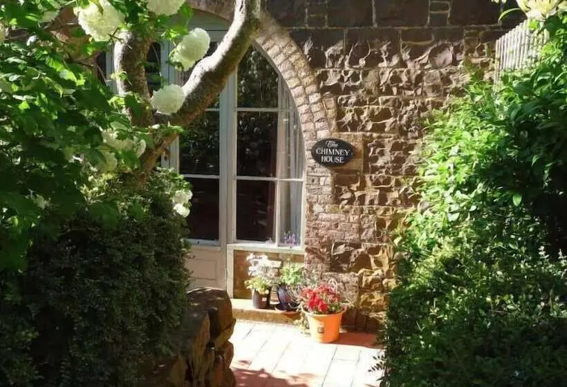 １ベッドルームハウス, Bowerbank Mill B&b