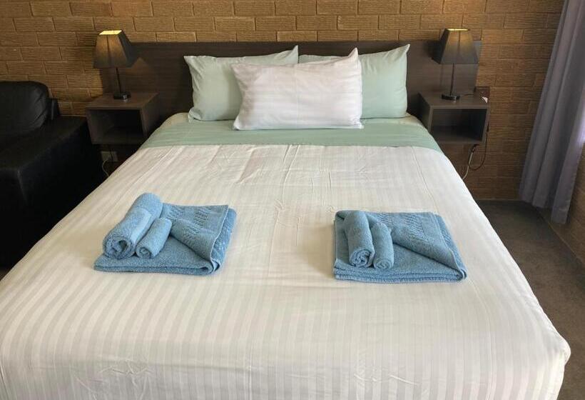Номер Deluxe, Camellia Motel