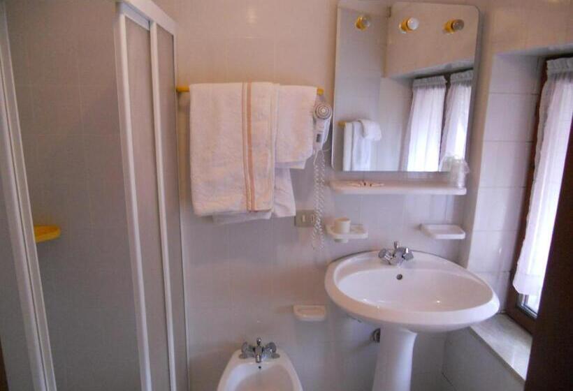 Номер Стандарт Трехместный, Albergo Bellaria