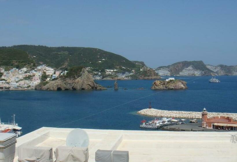 스탠다드 룸 바다 전망, Del Capitano