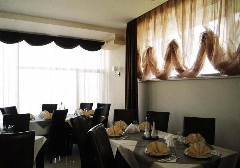 غرفة قياسية, Verona Villas Complex