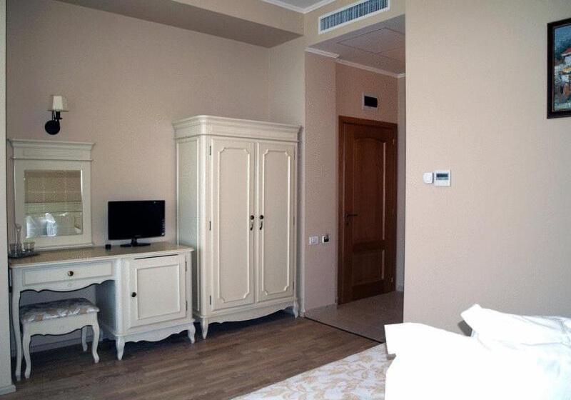 غرفة قياسية مطلّة علي الحديقة, Verona Villas Complex