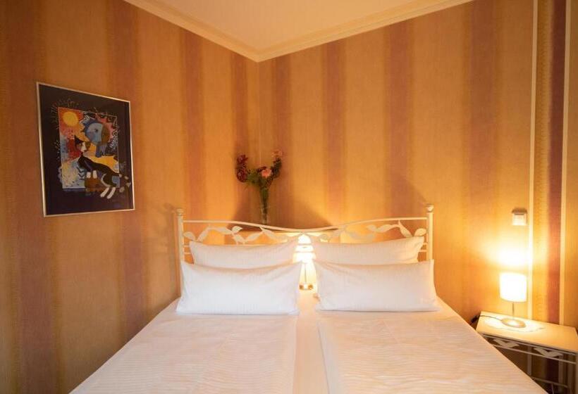 Номер Superior, Weiler