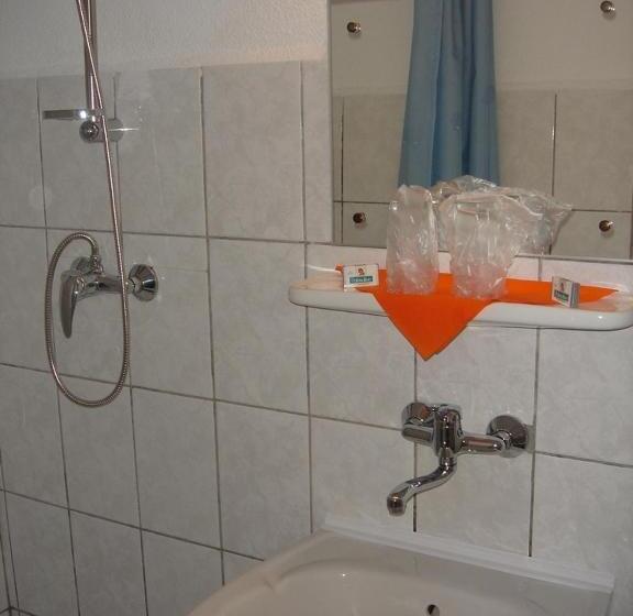 اتاق استاندارد, Motel Cristina