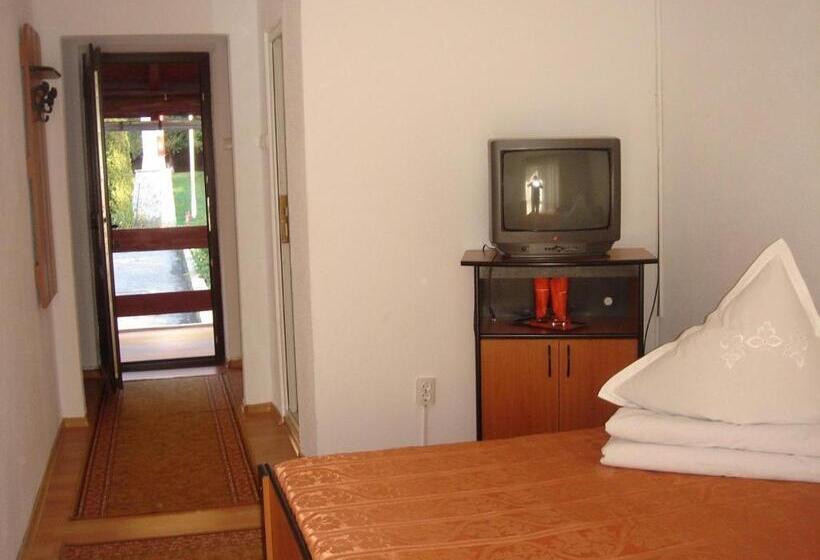 اتاق استاندارد, Motel Cristina